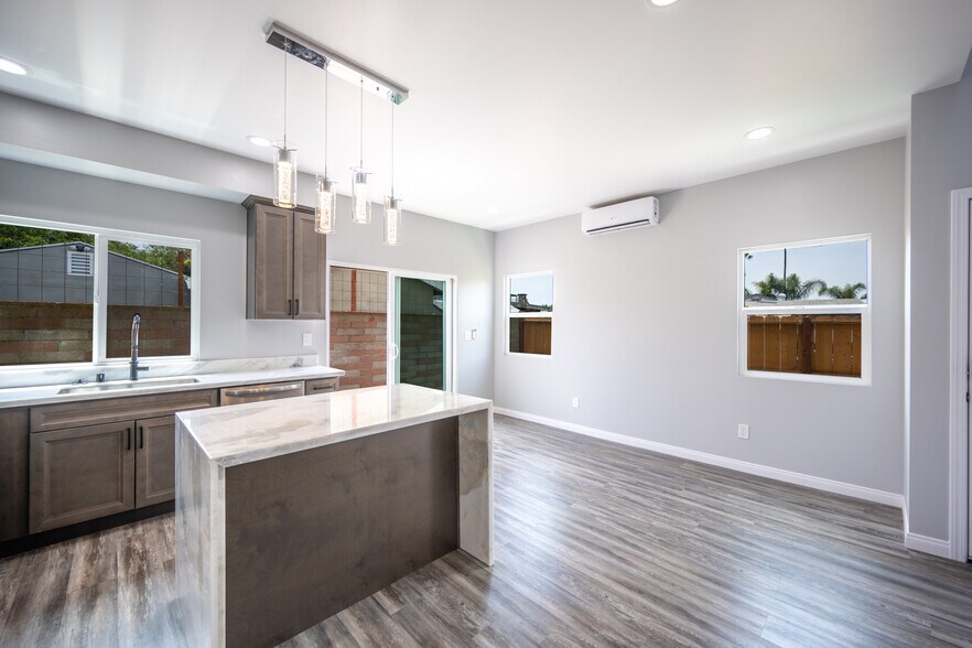 More Photos Of 2917-23 Preece St, San Diego Apartments For Sale