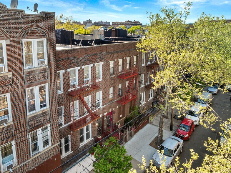 More Photos Of 596 Wyona St, Brooklyn Apartments For Sale