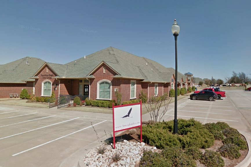 More Photos Of 1901 W 33rd St, Edmond Office For Sale