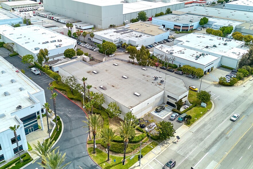 More Photos Of 1195 W Victoria St, Compton Warehouse For Lease
