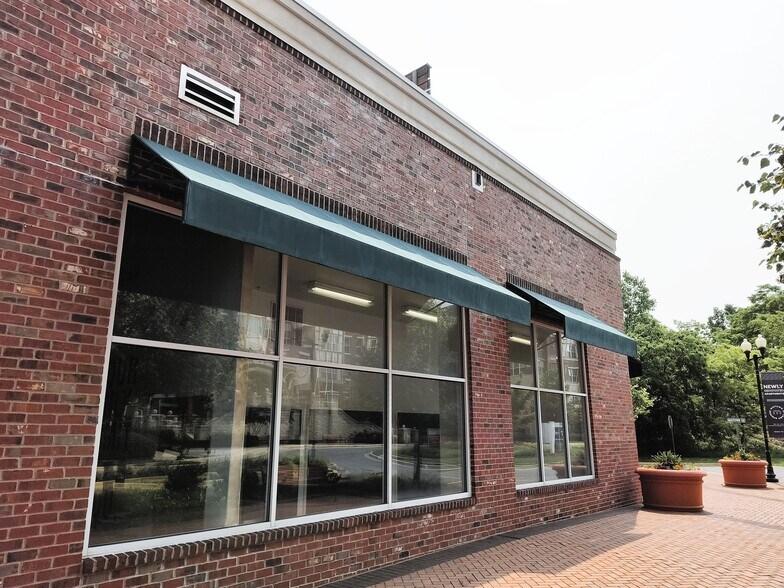 More Photos Of 4400 Telfair Blvd, Camp Springs Apartments For Lease