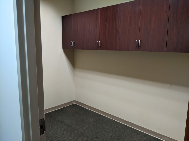 More Photos Of 7920 Macon Hwy, Watkinsville Distribution For Lease