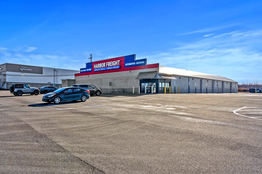 Primary Photo Of 190 Susquehanna Blvd, Hazleton Bowling Alley For Sale