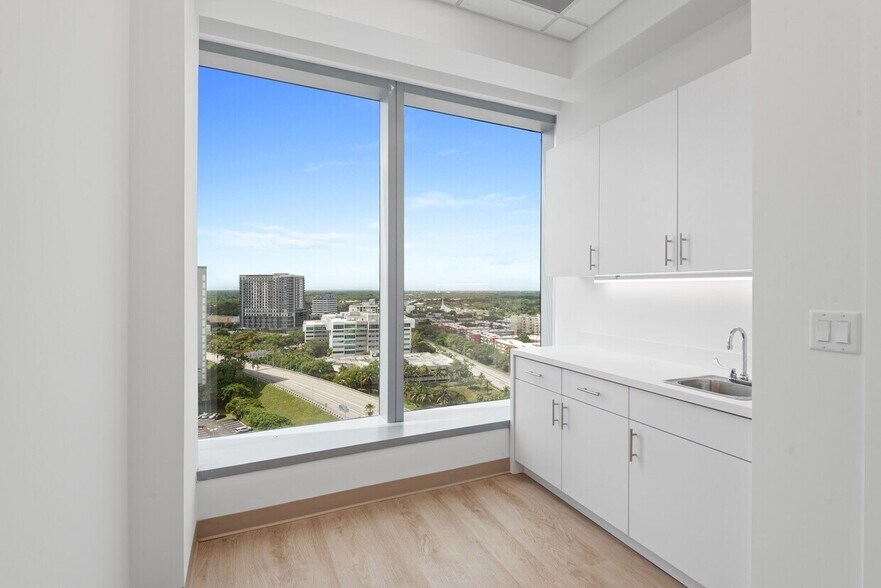 More Photos Of 8950 SW 74th Ct, Miami Medical For Lease