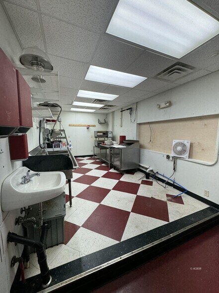 More Photos Of 3103 Centenary Rd, Gallipolis Restaurant For Sale