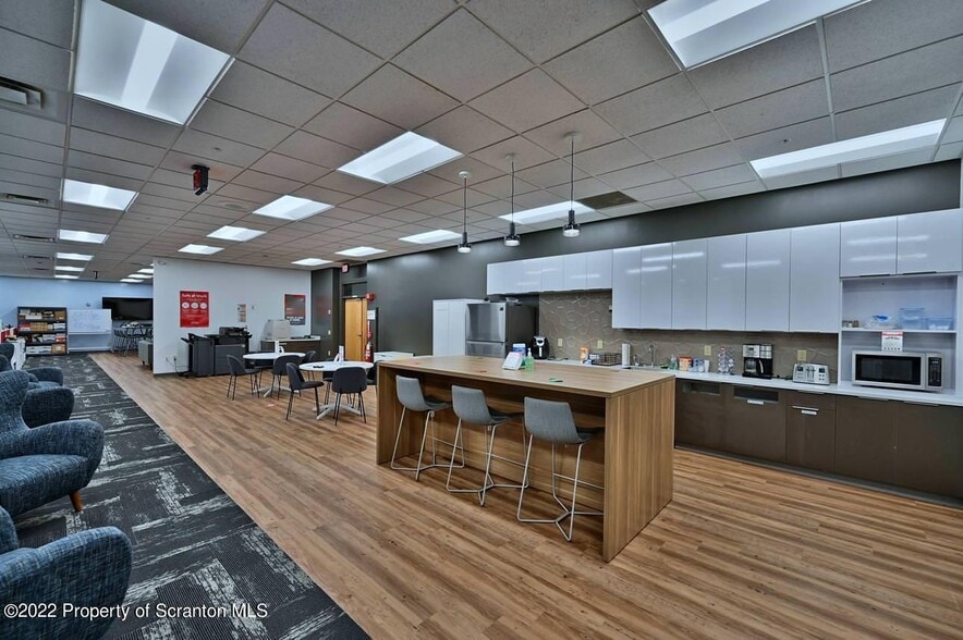 More Photos Of 1300 Old Plank Rd, Mayfield Medical For Sale