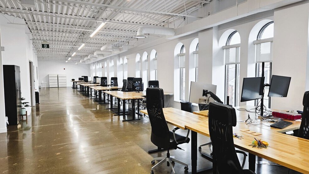 More Photos Of 80 Queen St, Kingston Office For Lease