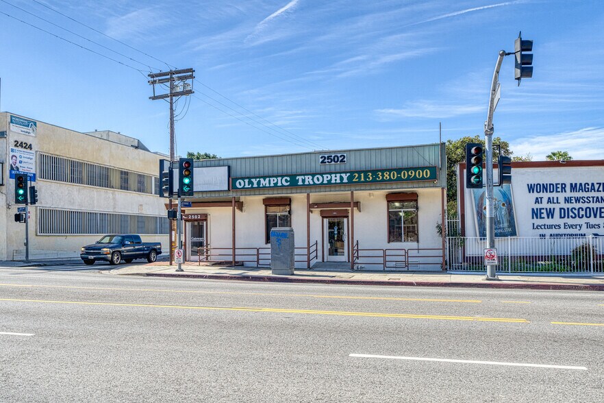 Primary Photo Of 2502 W 3rd St, Los Angeles Medical For Sale