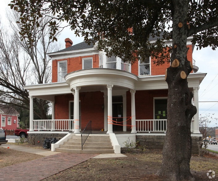 Primary Photo Of 501 College St, Macon-Bibb Office For Lease