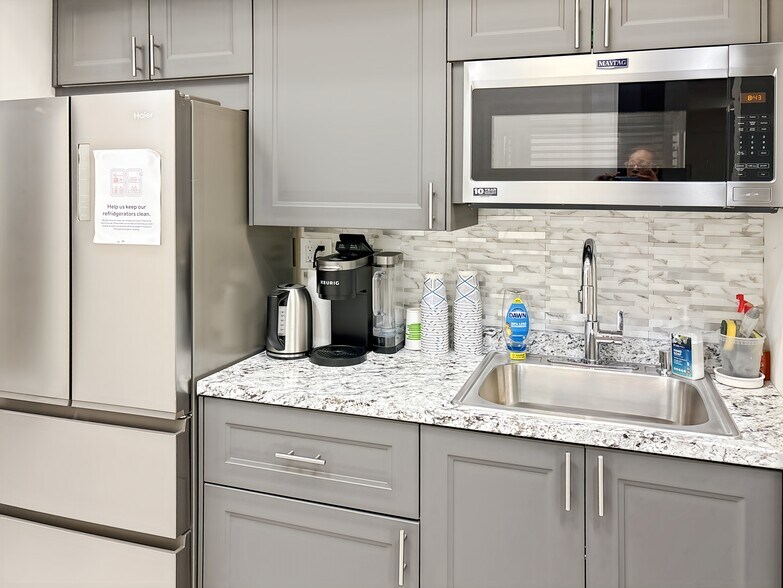 More Photos Of 177 W Putnam Ave, Greenwich Coworking Space