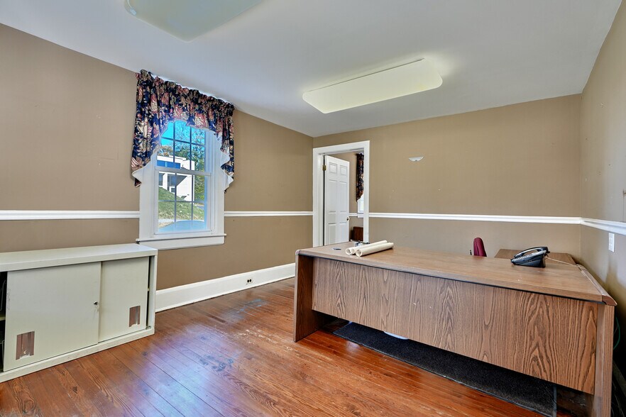 More Photos Of 508 Fairmount Ave, Towson Specialty For Sale