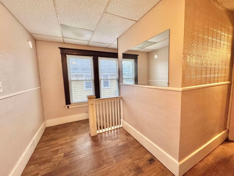More Photos Of 301 E North St, Geneva Apartments For Sale