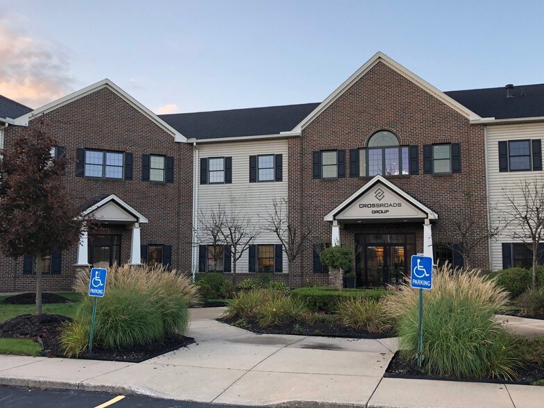 Primary Photo Of 4816 Brecksville Rd, Richfield Medical For Lease