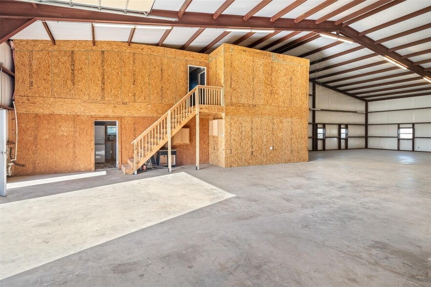 More Photos Of 12488 Eastline Rd, Trenton Specialty For Sale