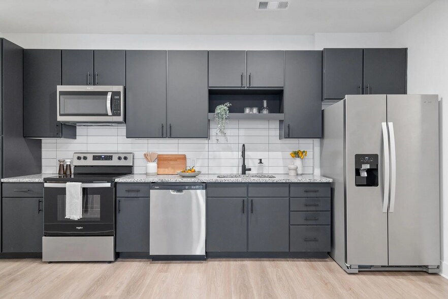 More Photos Of 713 Richmond Ave, Houston Apartments For Lease