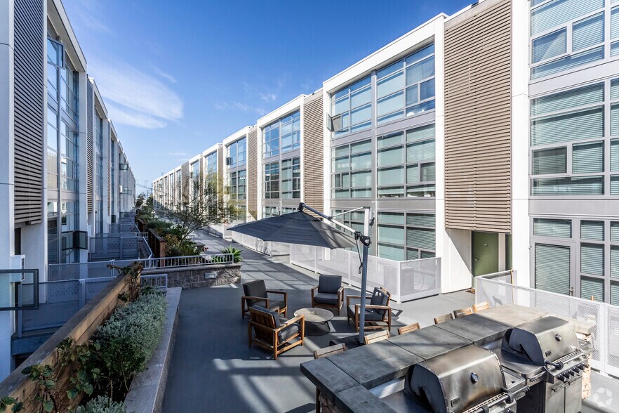 More Photos Of 2015 Hancock St, San Diego Apartments For Sale