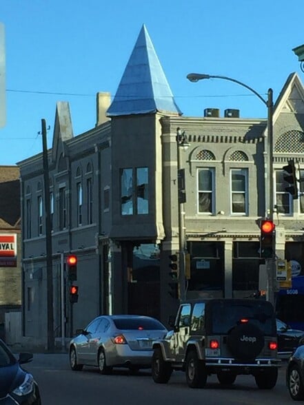 Primary Photo Of 534-538 W National Ave, Milwaukee Apartments For Sale