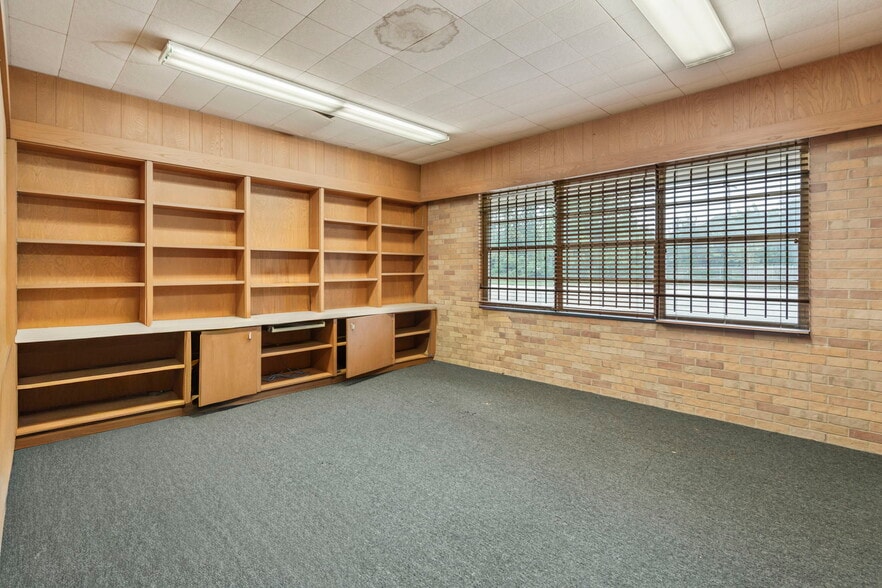 More Photos Of 3511 Linkwood Dr, Houston Religious Facility For Sale