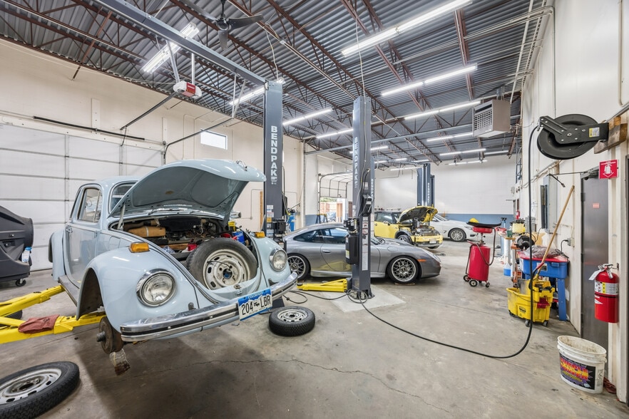 More Photos Of 10855 Irma Dr, Northglenn Warehouse For Sale