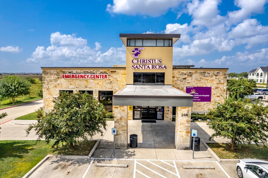 More Photos Of 161 Creekside Way, New Braunfels Unknown For Lease