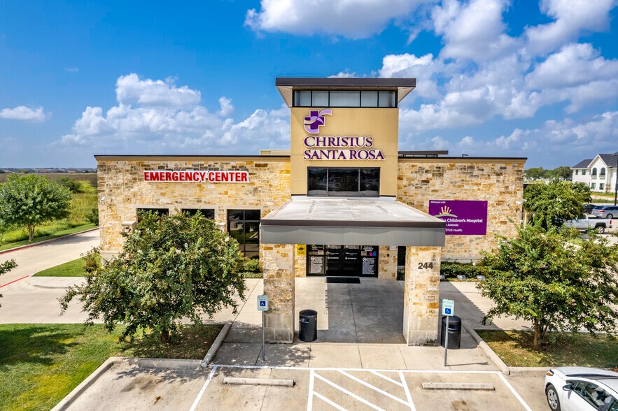 More Photos Of IH-35 @ Loop 306, New Braunfels Unknown For Lease