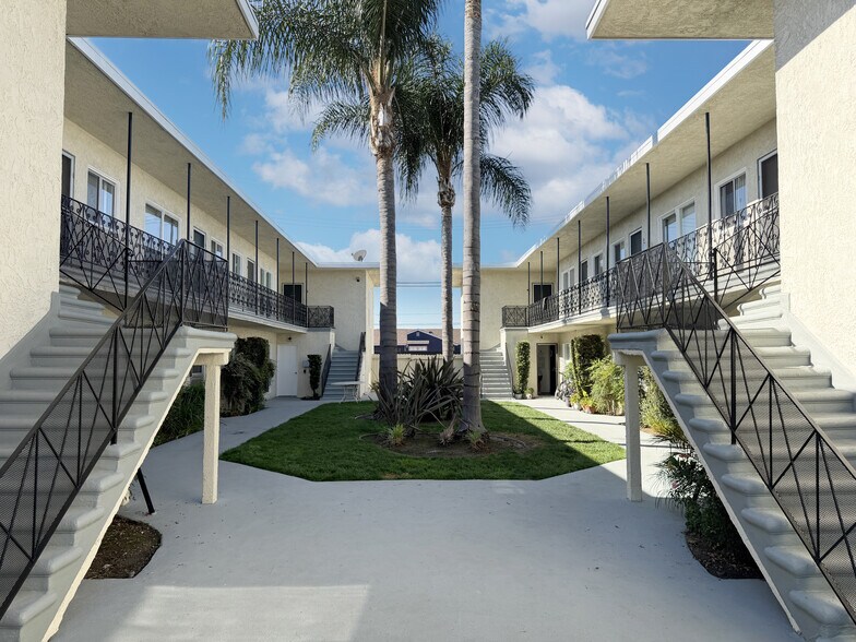 More Photos Of 7306-7312 Neo St, Downey Apartments For Sale