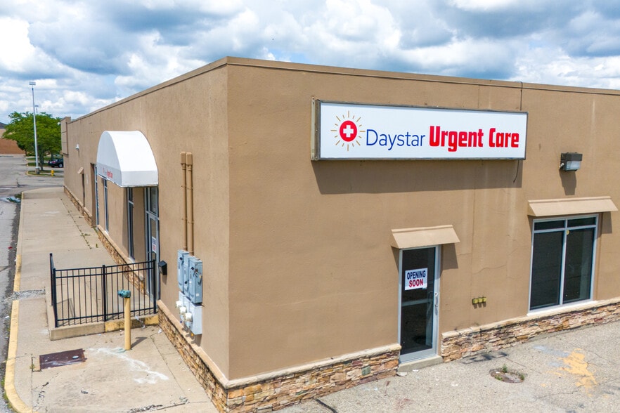 More Photos Of 1102-1192 W Kemper Rd, Cincinnati Unknown For Lease