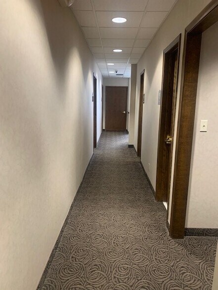 More Photos Of 1589-1601 Hwy 7, Hopkins Unknown For Lease