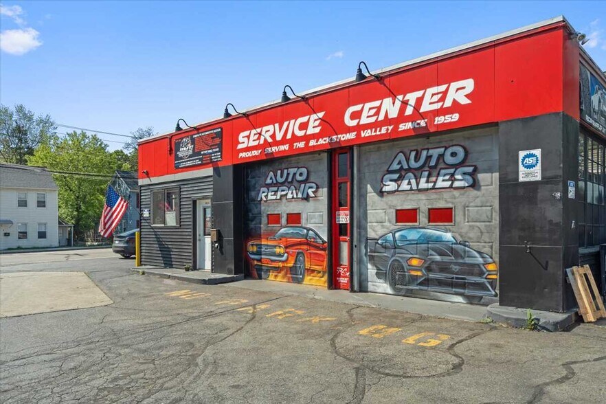 More Photos Of 28 Canal St, Millbury Service Station For Sale