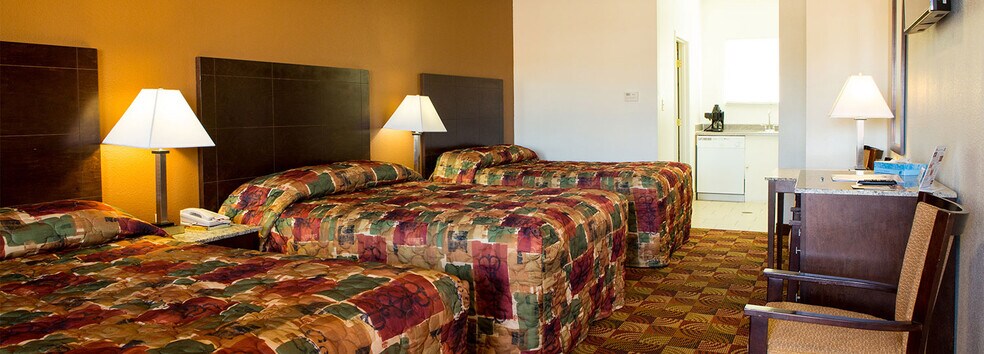 More Photos Of 2325 Oklahoma Ave, Woodward Hotel For Sale