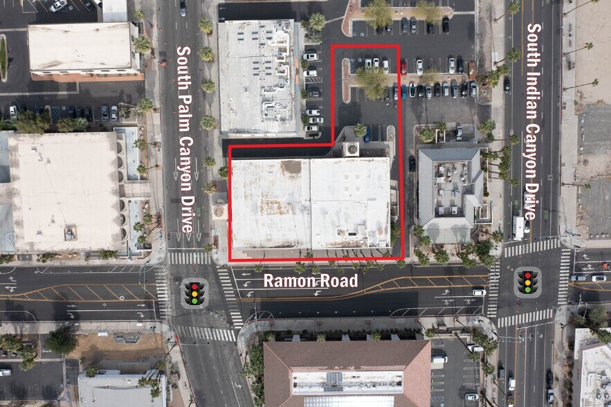 More Photos Of 490 S Palm Canyon Dr, Palm Springs Freestanding For Lease