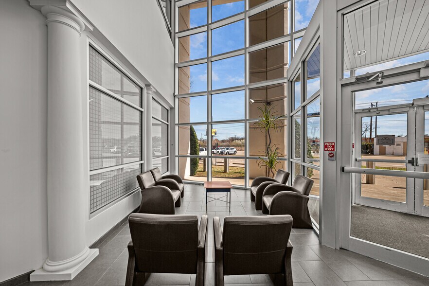 More Photos Of 6032 Innovation Way, Keller Loft Creative Space For Sale