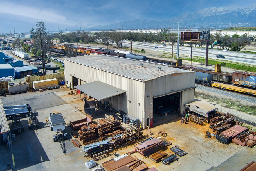 Primary Photo Of 13700-13738 Slover Ave, Fontana Warehouse For Lease