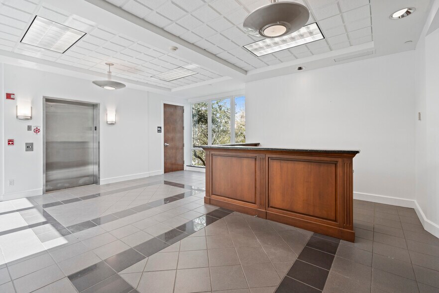 More Photos Of 1735 W Hibiscus Blvd, Melbourne Medical For Lease