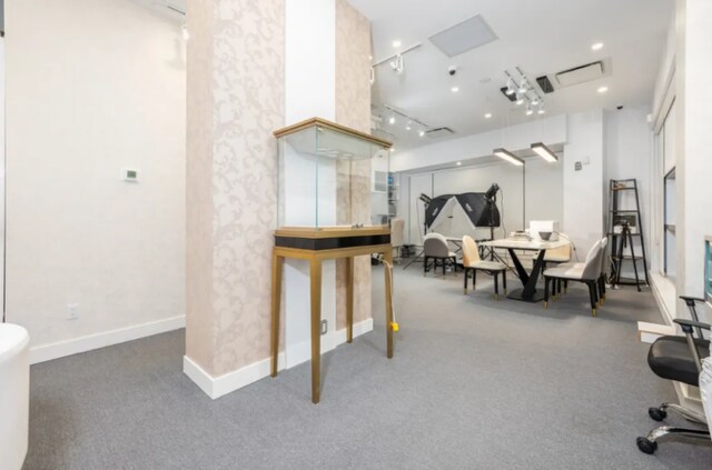 More Photos Of 179 Davie St, Vancouver Apartments For Sale