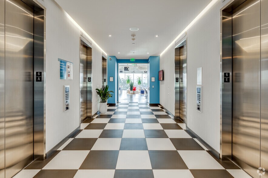 More Photos Of 18565-18575 Jamboree Rd, Irvine Office For Sale