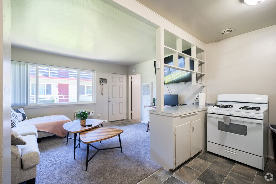 More Photos Of 2928 Watt Ave, Sacramento Apartments For Sale
