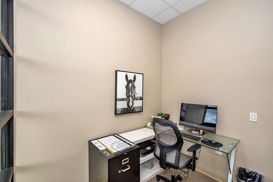 More Photos Of 11375 S Fortuna Rd, Yuma Storefront Retail Office For Sale