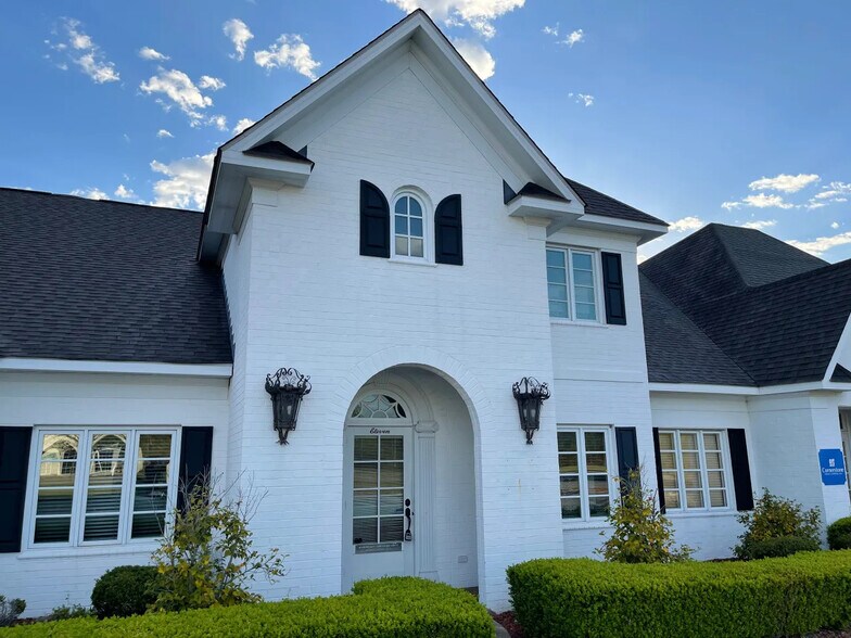 More Photos Of 2719 Graves Dr, Goldsboro Office For Lease