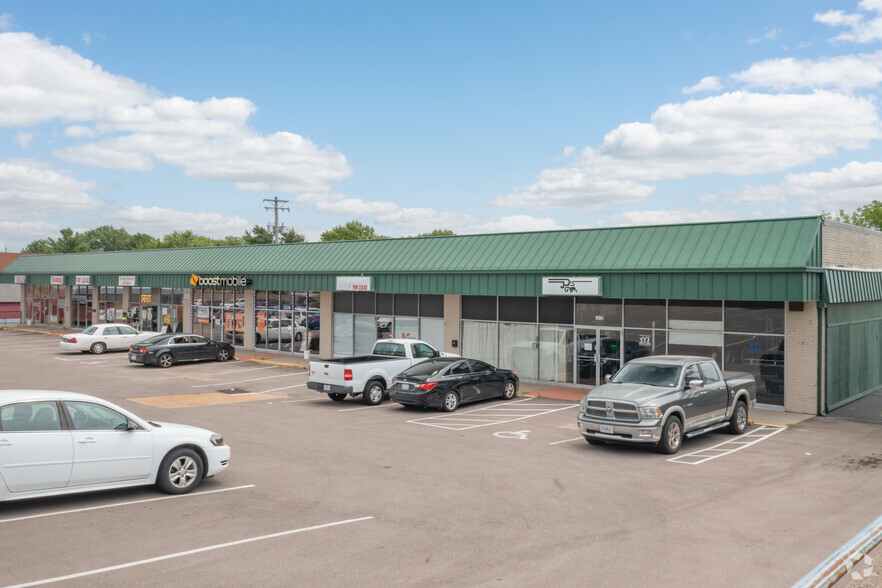 Primary Photo Of 3500-3542 Lemay Ferry Rd, Saint Louis Freestanding For Sale