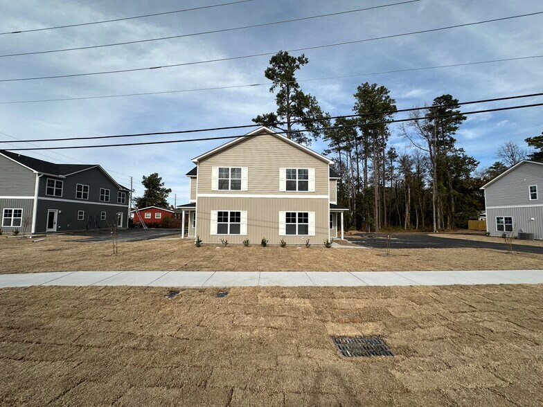 More Photos Of 4507 Greenway Ave, Wilmington Apartments For Sale