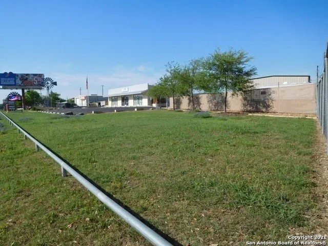 More Photos Of 8603 U.S. 281 N, Spring Branch Research And Development For Sale