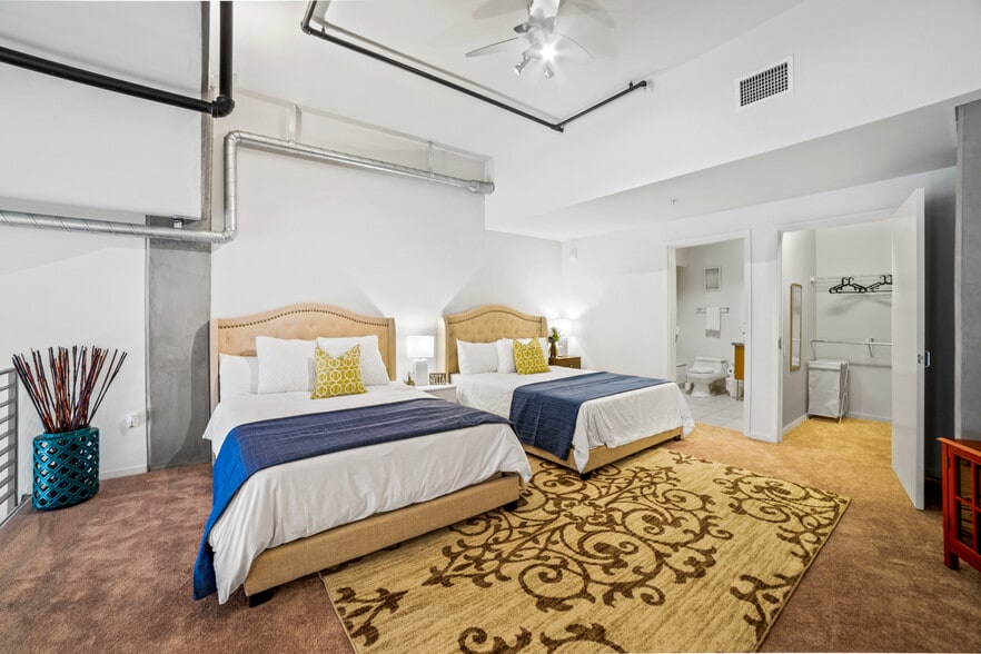More Photos Of 350 11th Ave, San Diego Apartments For Sale
