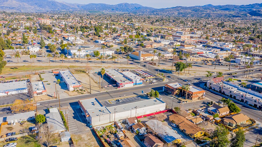 More Photos Of 222 N State St, Hemet Auto Repair For Sale