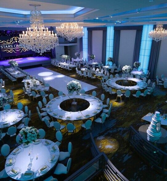 More Photos Of 417 1/2-419 N Brand Blvd, Glendale Restaurant For Sale