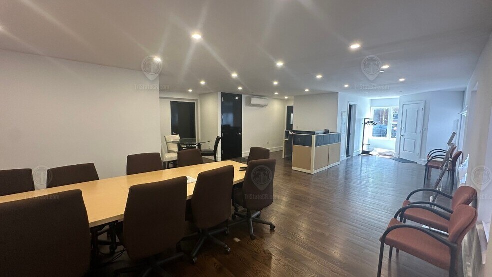 More Photos Of 94-01-94-03 101st Ave, Ozone Park Apartments For Lease