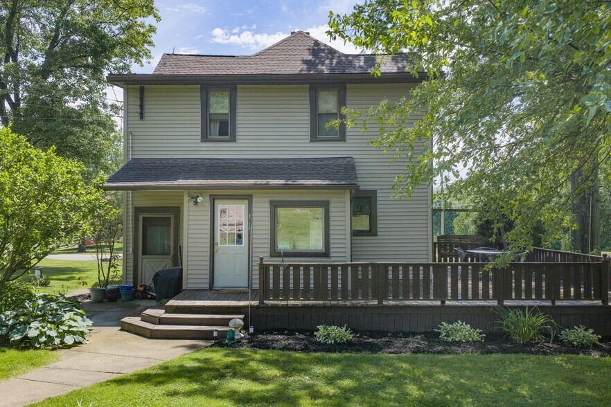 More Photos Of 6297 Columbia Rd NW, Dover Specialty For Sale