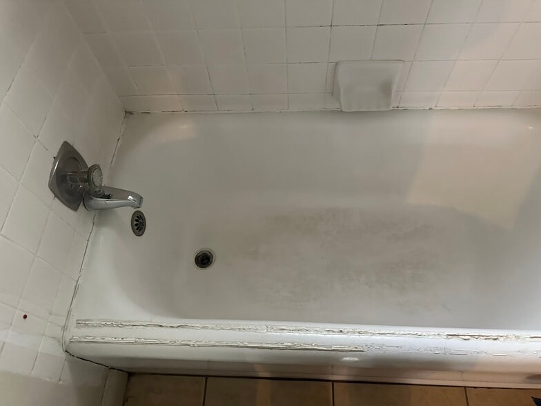 More Photos Of 150 W Stadium Dr, Stockton Apartments For Sale