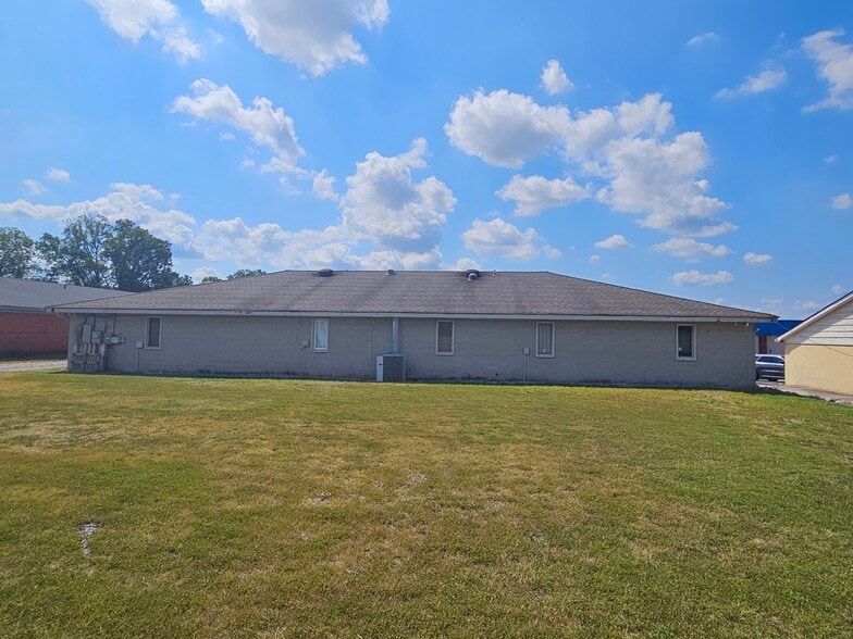 More Photos Of 702 Arcadia Cir NW, Huntsville Office Residential For Sale