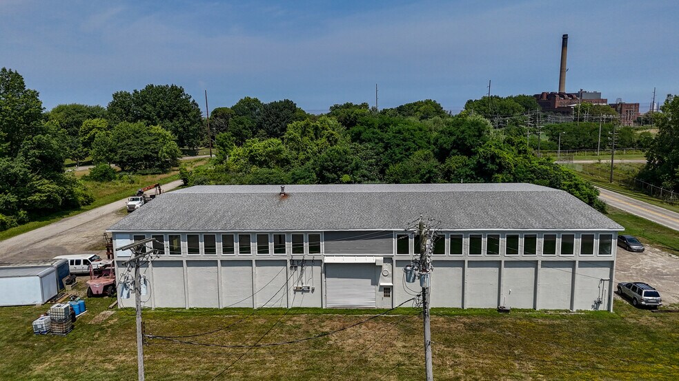More Photos Of 237 State Rd, Ashtabula Manufacturing For Sale